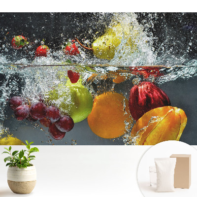 Színes gyümölcsök egy vízrobbanásban