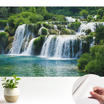Öntapadós tapéta falra Vízesések és zöld növényzet
