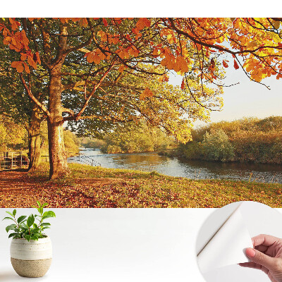 Öntapadós tapéta őszi folyóparti tájjal, nyugodt színekkel