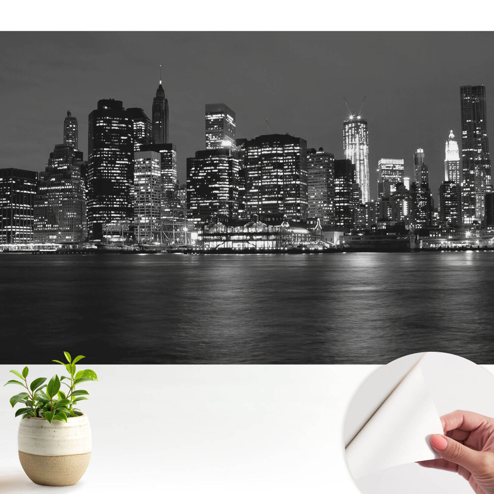 Dekor tapéta Panoráma a városra éjszaka, tükörképével a vízben