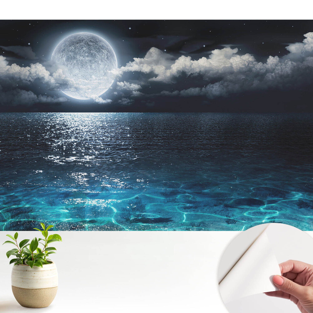Tapéta A víz és az ég holdtájképének harmóniája