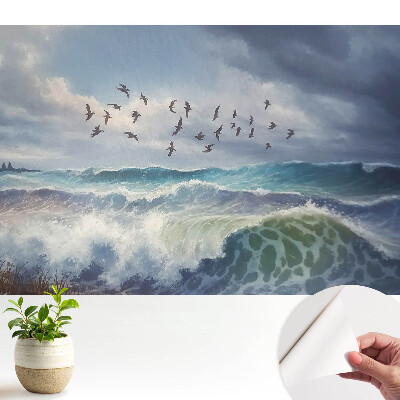 Öntapadó tapéta tengeri hullámokkal és repülő madarakkal mintázva