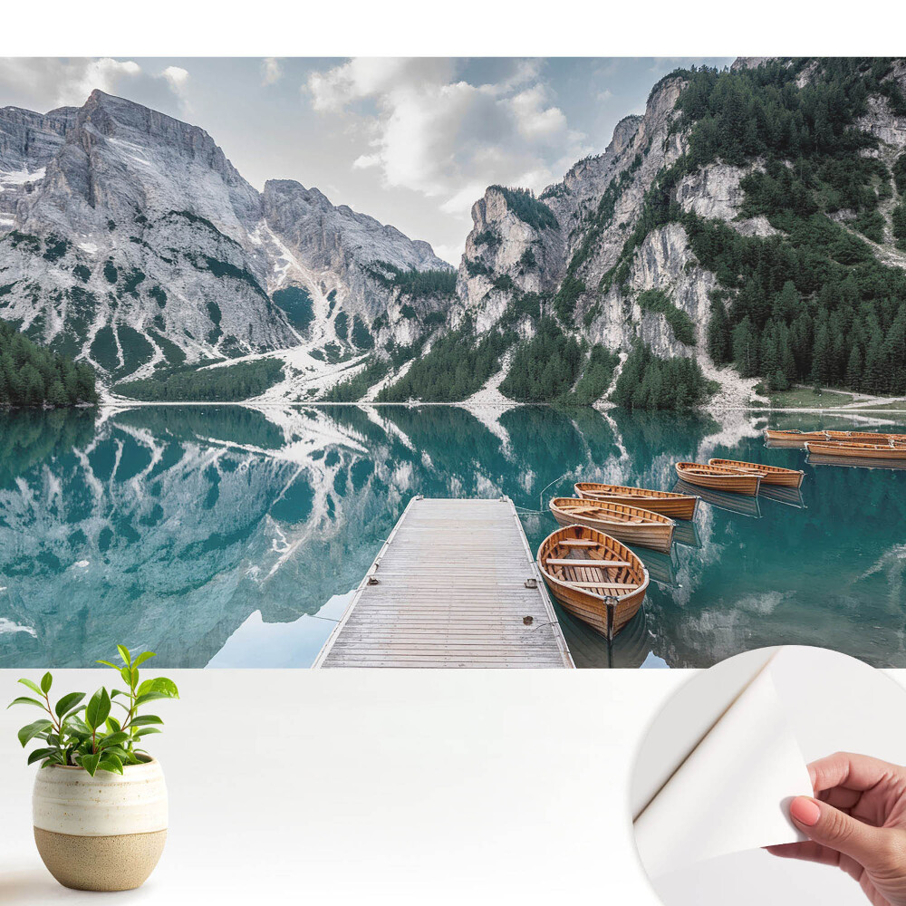 Öntapadós tapéta falra Pihenés egy hegyi tó partján