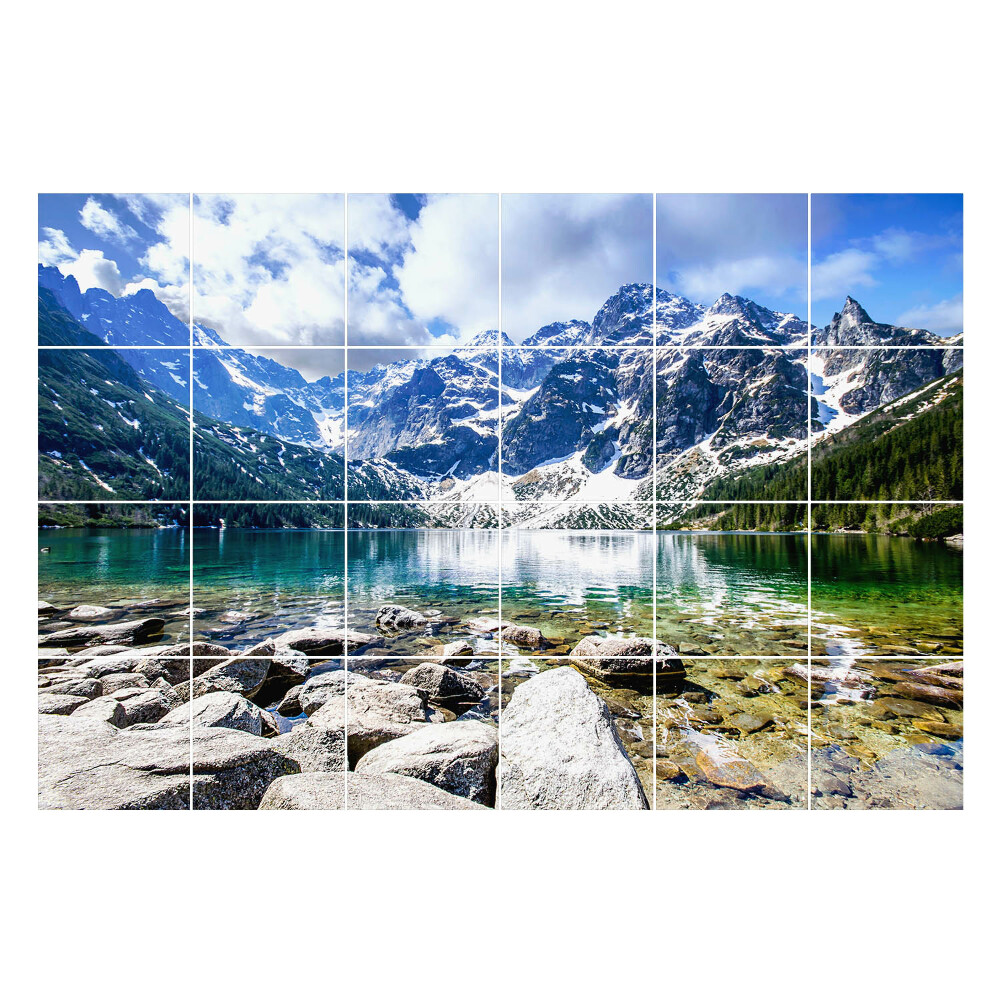 Öntapadós csempe matrica Hegyi táj egy tóval