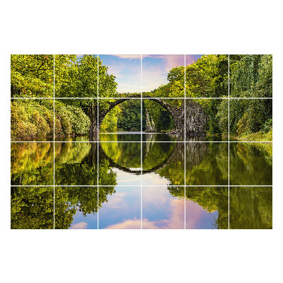 Öntapadós csempe matrica Természettel körülvett híd