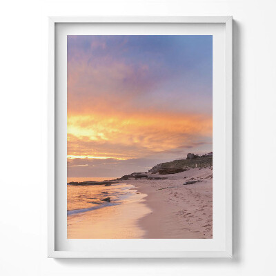 Keretezett kép Tengeri táj tengerparttal és világítótoronnyal