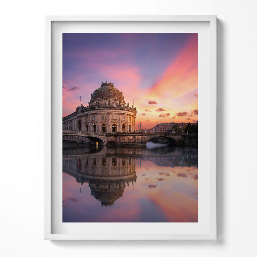 Keretezett kép Városkép este