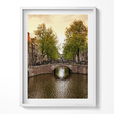 Keretezett kép Amszterdami csatornák a városon belül
