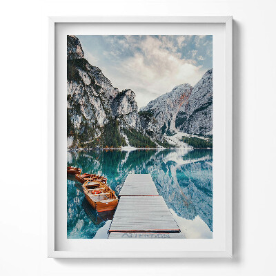 Kép keretben Csónak egy tavon a hegyekben