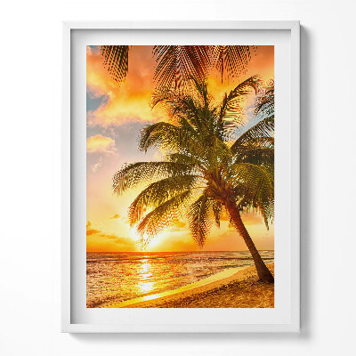 Keretezett kép Pálmafa a tengerparton naplementében