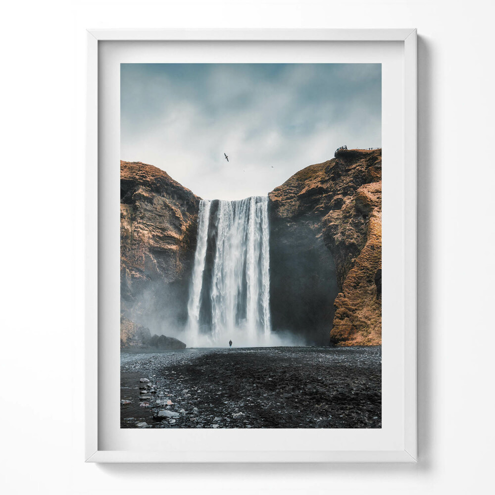 Kép keretben Vízesés sziklák között