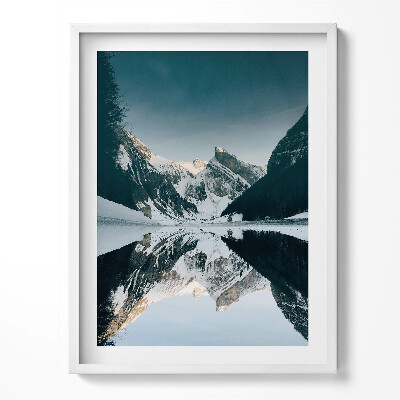 Keretezett kép Zöld hegyek a felhőkben