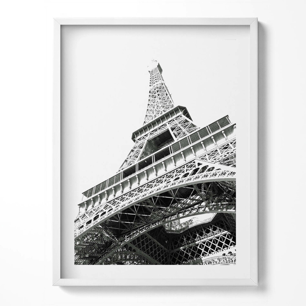 Keretezett kép Fekete-fehérben Fehér Eiffle-torony Párizsban