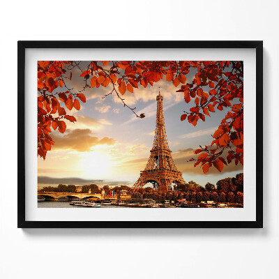 Kép keretben Párizsi Eiffel-torony őszi falevelekkel