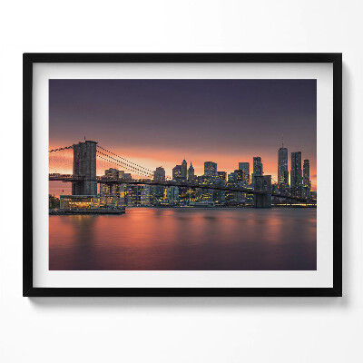 Kép keretben Híd és város skyline naplementében