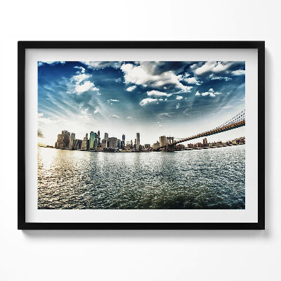 Kép keretben Városi táj vízpart felhős ég