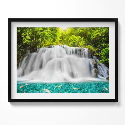Kép keretben Zöldellő vízesés tükörsima víz