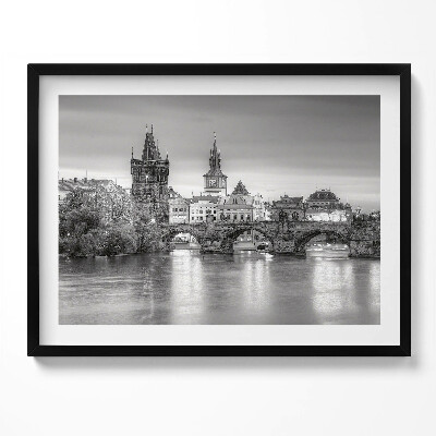 Kép keretben Híd és város látképe