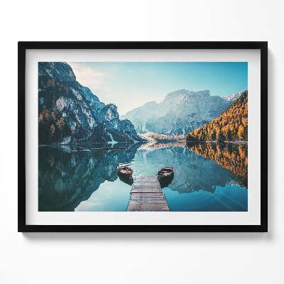 Kép keretben Tó hegyek csónakok híd