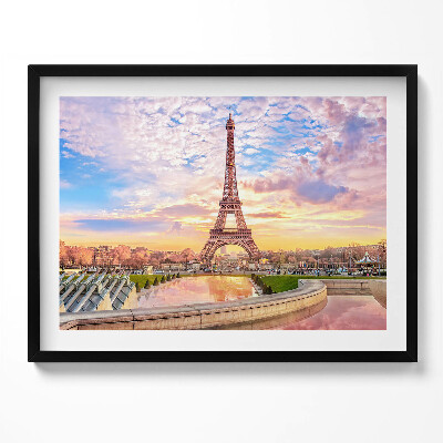 Kép keretben Eiffel-torony naplementében