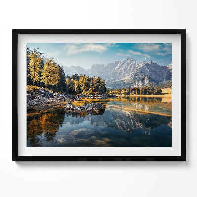 Kép keretben Hegyek és tükörsima tó