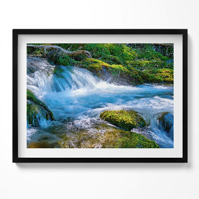 Kép keretben Zöldellő táj vízesés és patak