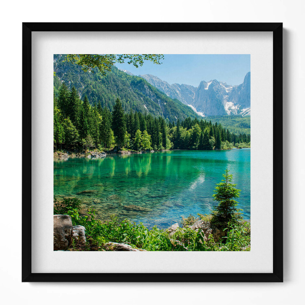 Keretezett falikép Tiszta tó hegyek erdő