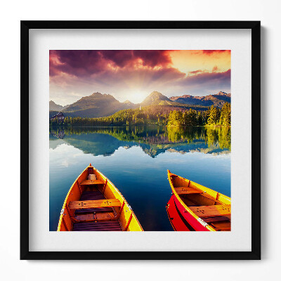 Keretezett falikép Hajó a tóparton hegyekkel