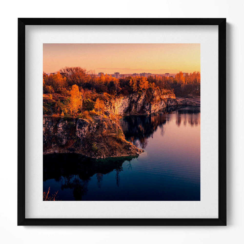 Keretezett falikép Tó és őszi táj