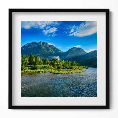 Keretezett falikép Hegyek és folyó tájképe