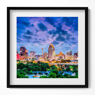 Keretezett falikép Városi táj felhőkkel