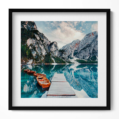 Keretezett falikép Tó hegyek csónakok híd