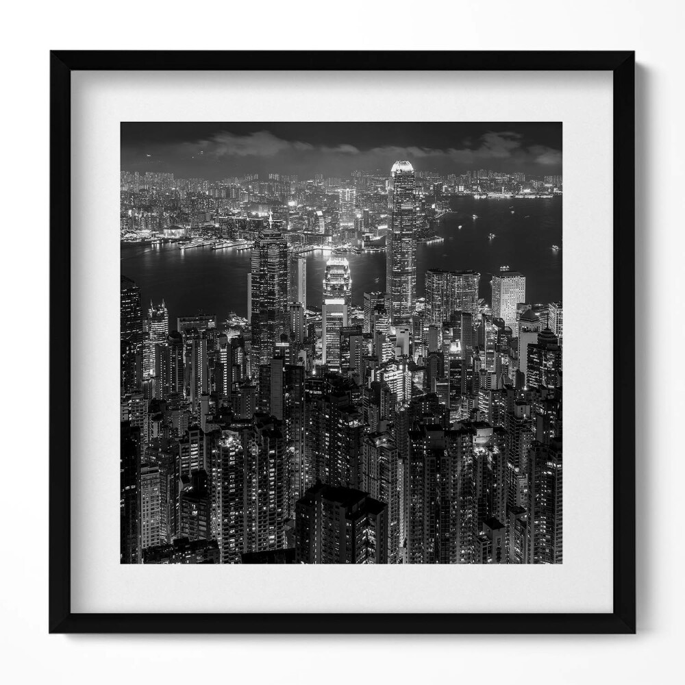 Keretezett falikép Fekete-fehér városkép éjszaka