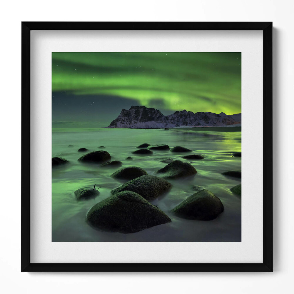 Keretezett falikép Északi fény és sziklás táj