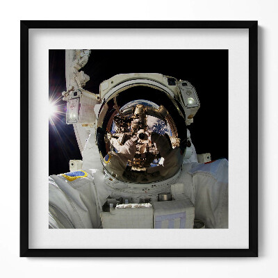 Keretezett falikép Űrhajós tükörreflexiója