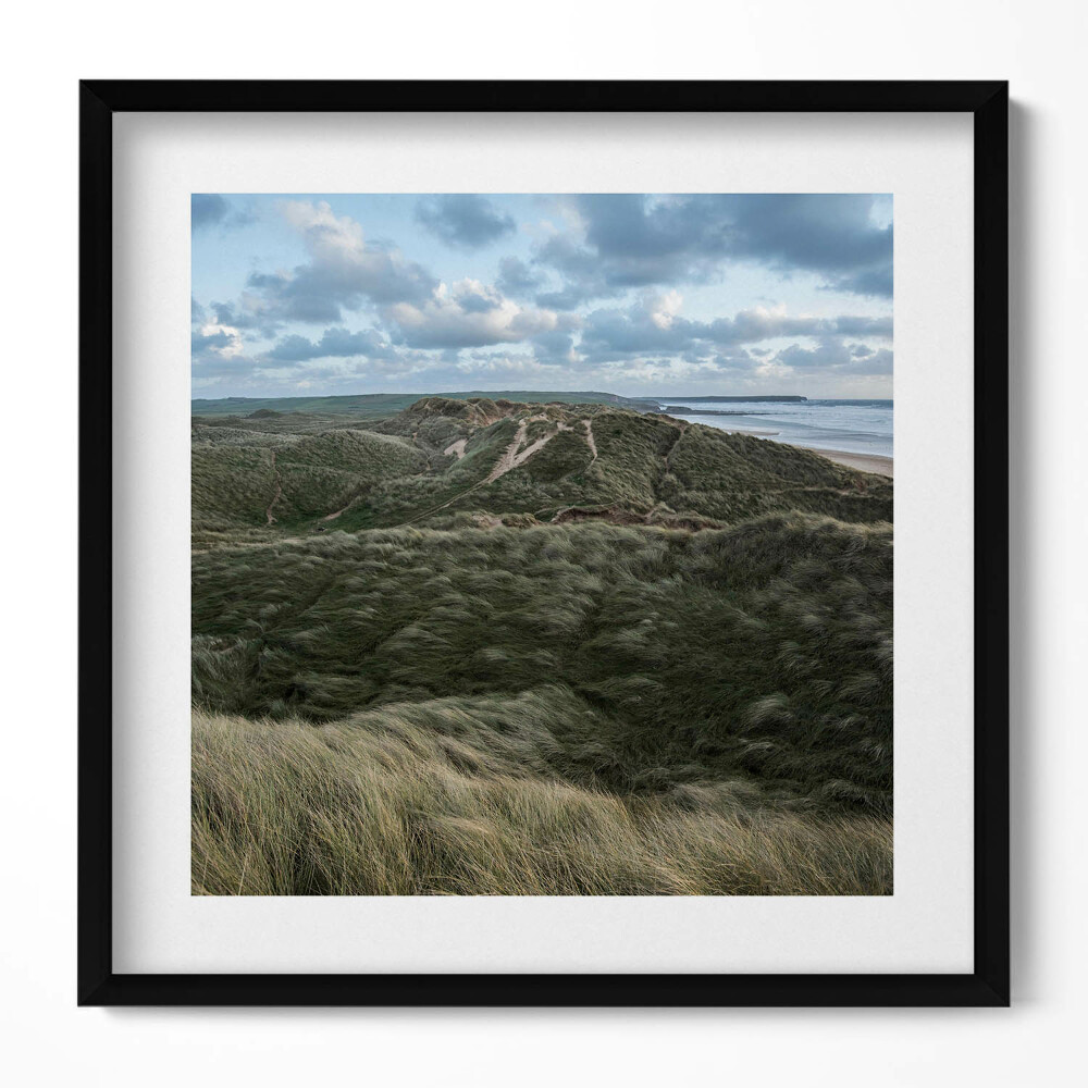 Keretezett falikép Tengerparti dűnék és felhős ég