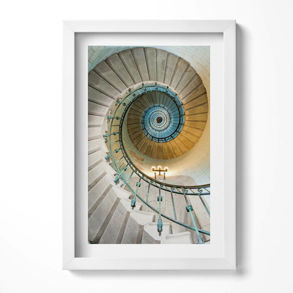 Keretezett kép Csigalépcső spirál formában
