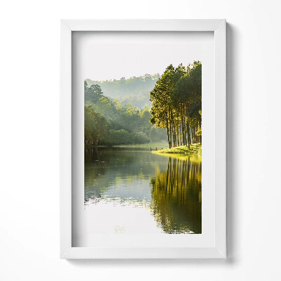 Keretezett kép Zöld erdő tükörsima víz
