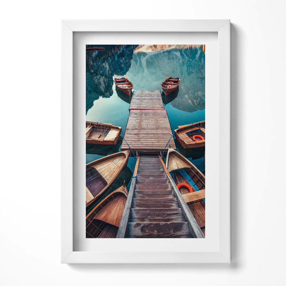 Keretezett kép Hajók a vízparton híd