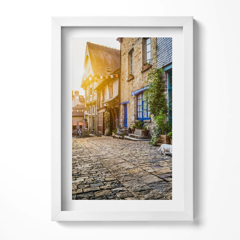 Keretezett kép Történelmi utcai jelenet kőburkolat