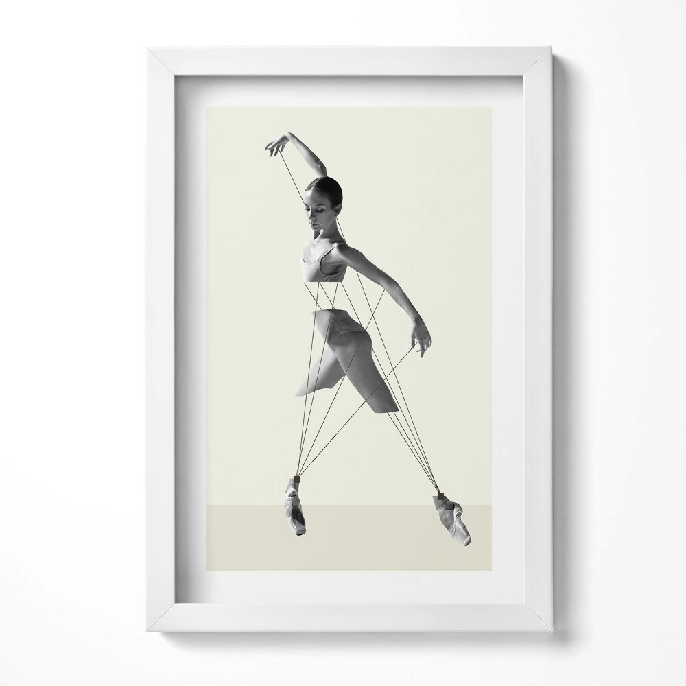 Keretezett kép Balerina mozgása zsinórok által irányítva