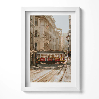 Keretezett kép Városi utca villamossal