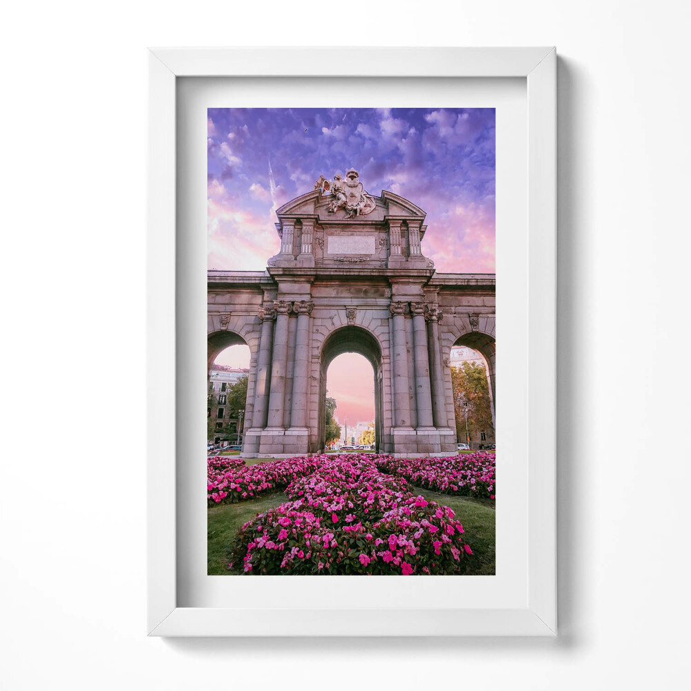 Keretezett kép Gyönyörű diadalív virágokkal