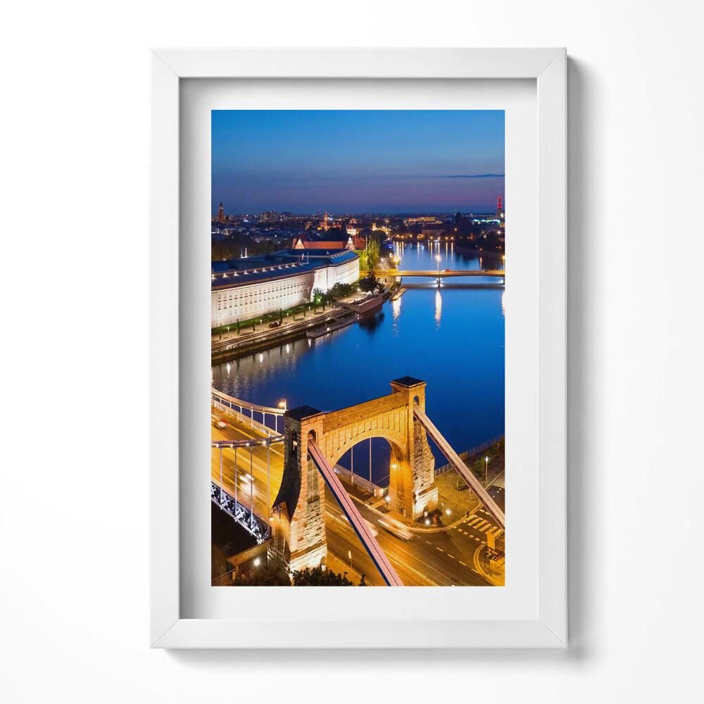 Keretezett kép Híd és városi táj éjszaka