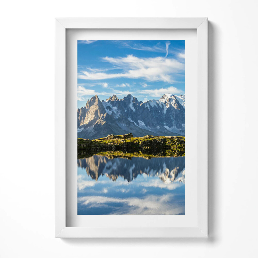 Keretezett kép Hegyek és tükörsima tó