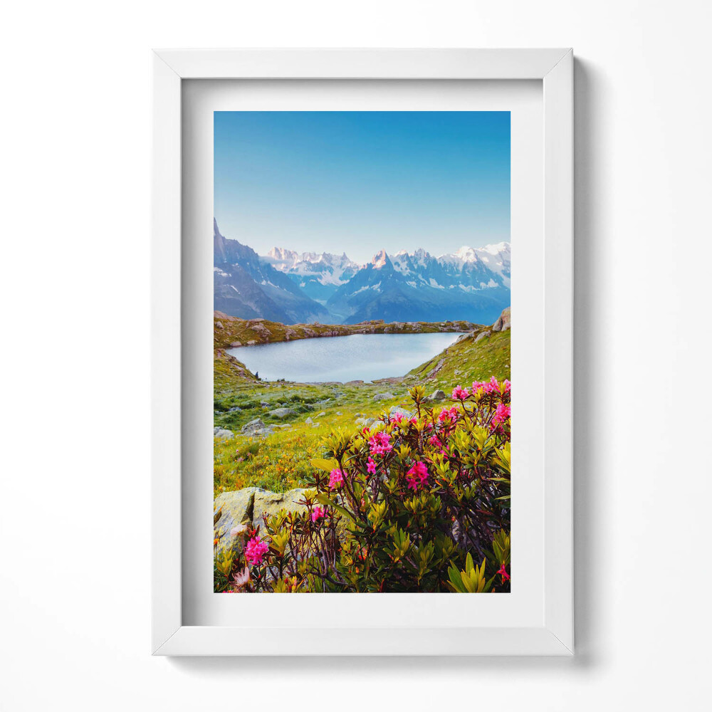 Keretezett kép Hegyek tó virágos rét