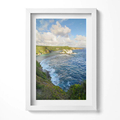 Keretezett kép Tengerparti táj zöld dombokkal