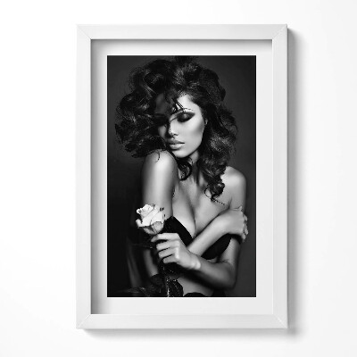 Keretezett kép Női portré rózsával