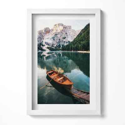 Keretezett kép Tó hegyek csónak