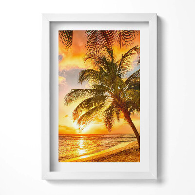 Keretezett kép Naplemente pálmafával a tengerparton